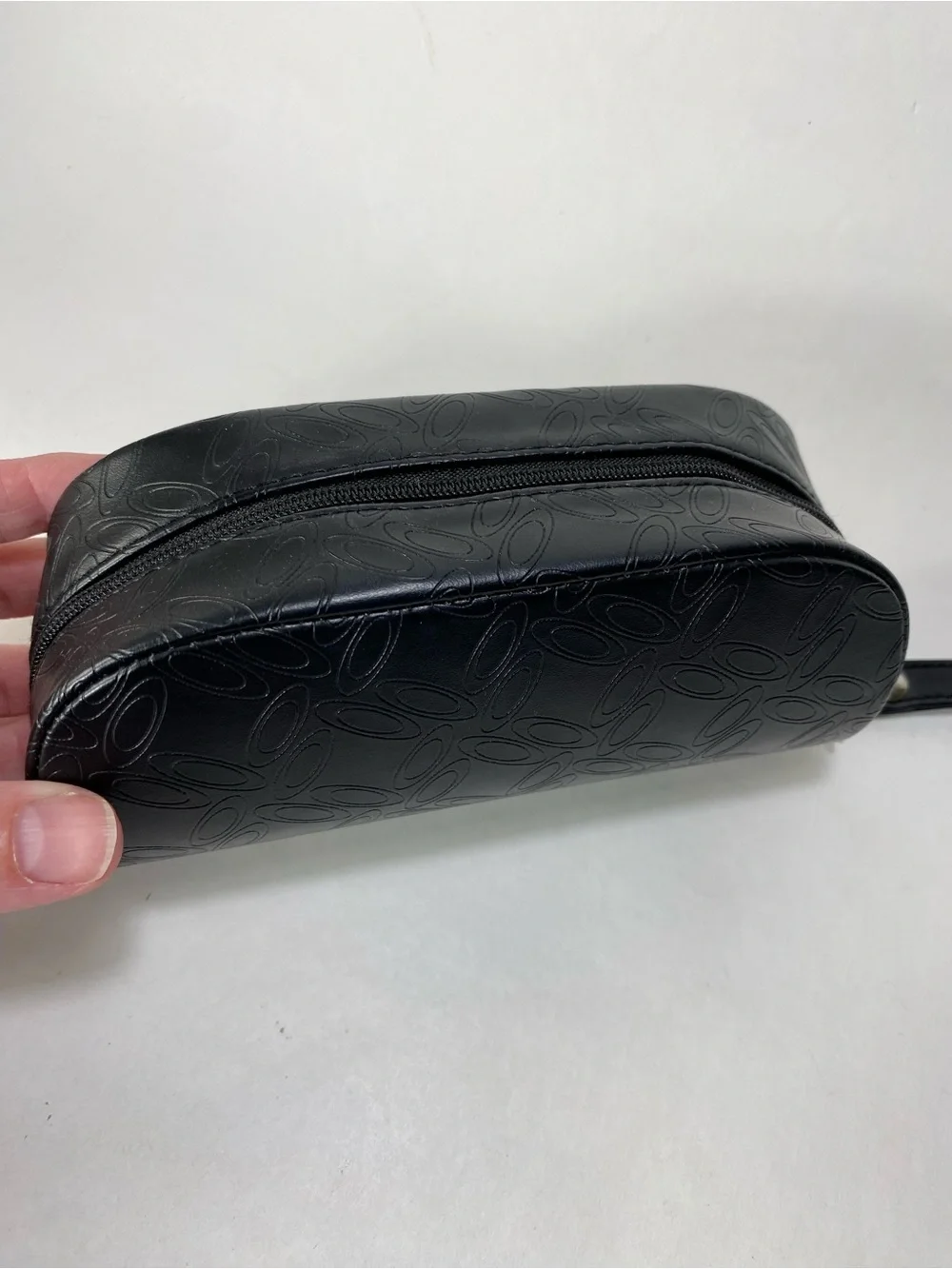 Oakley Black Embossed Logo Zipper Sunglasses Case